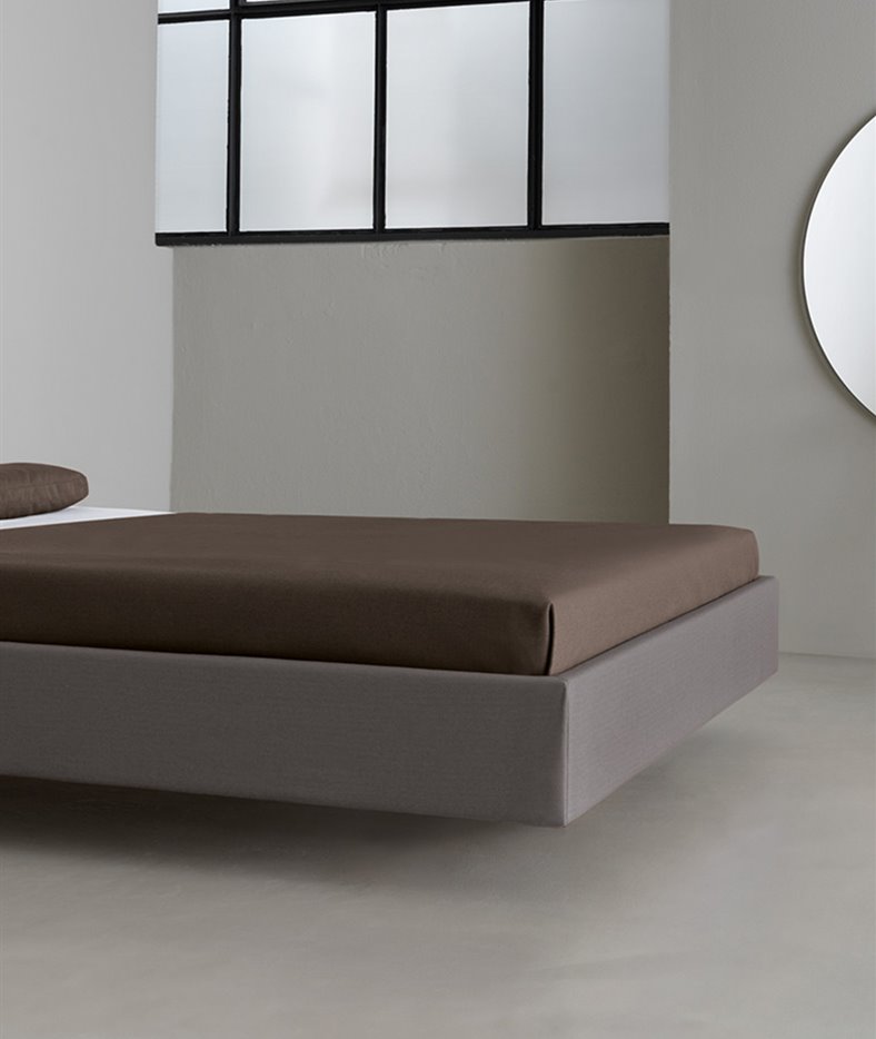 Designbed Z Simple Soft floating details Bed Habits 2